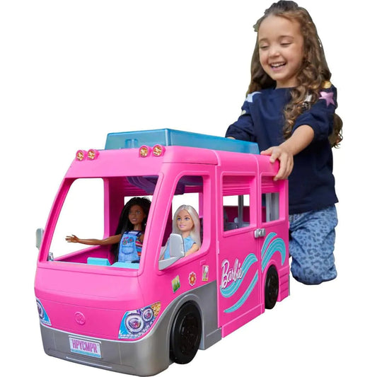 Barbie Super Abenteuer-Camper Fahrzeug mit 7 Spielbereichen inkl. Pool und Rutsche 60+ Barbie-Camping-Zubehörteilen ohne Barbie Puppe Geschenk ab 3 Jahren geeignet HCD46 SimplyOnlineShopping